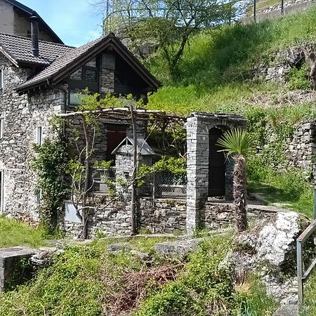 Vila Rustico "Casa Di Sasso" Intragna Exteriér fotografie