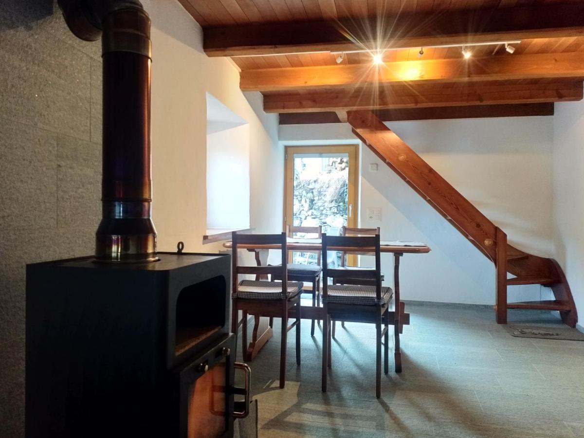 Vila Rustico "Casa Di Sasso" Intragna Exteriér fotografie