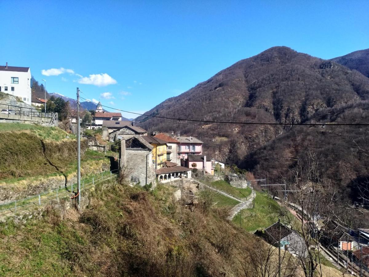 Vila Rustico "Casa Di Sasso" Intragna Exteriér fotografie