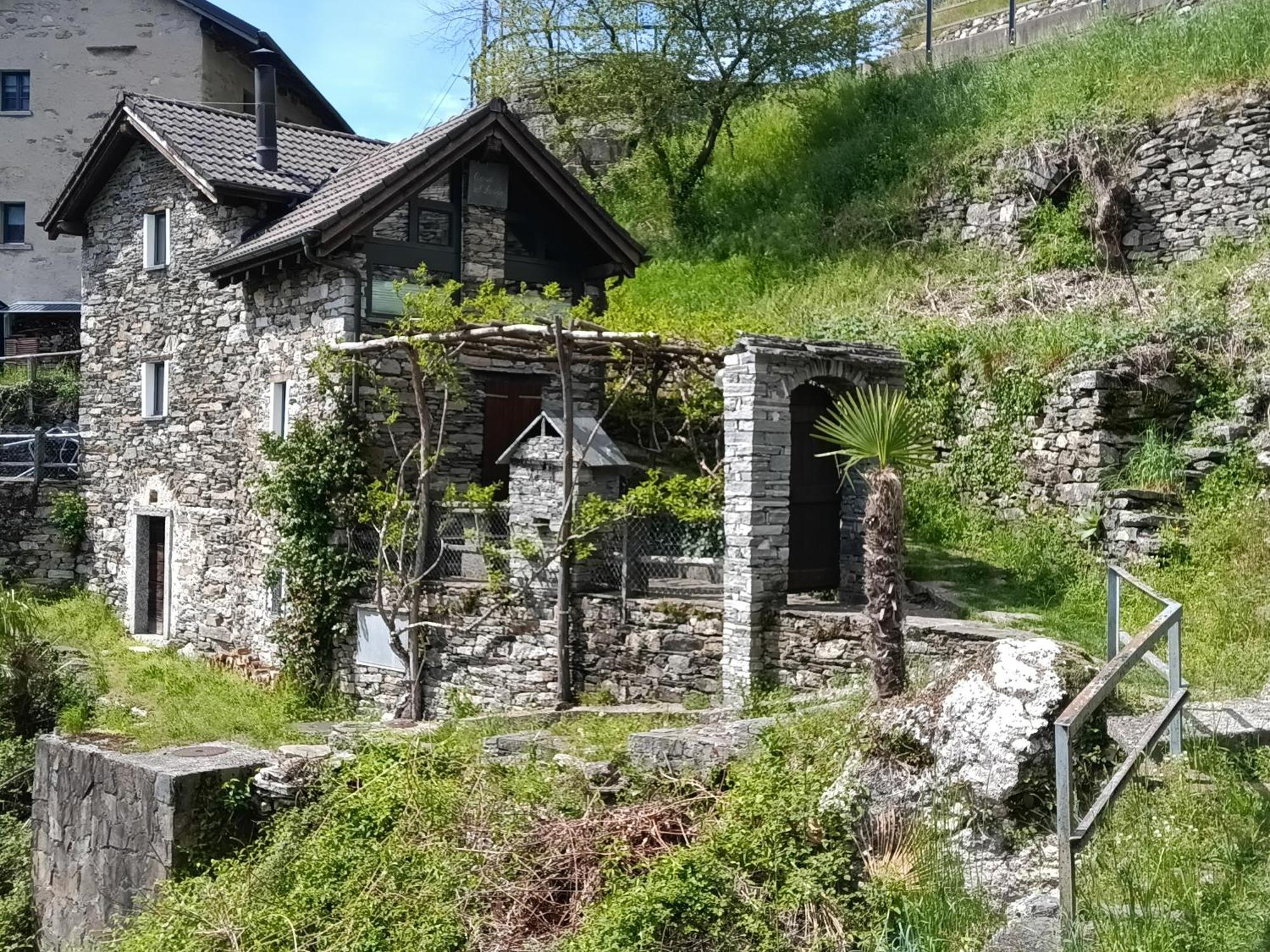 Vila Rustico "Casa Di Sasso" Intragna Exteriér fotografie