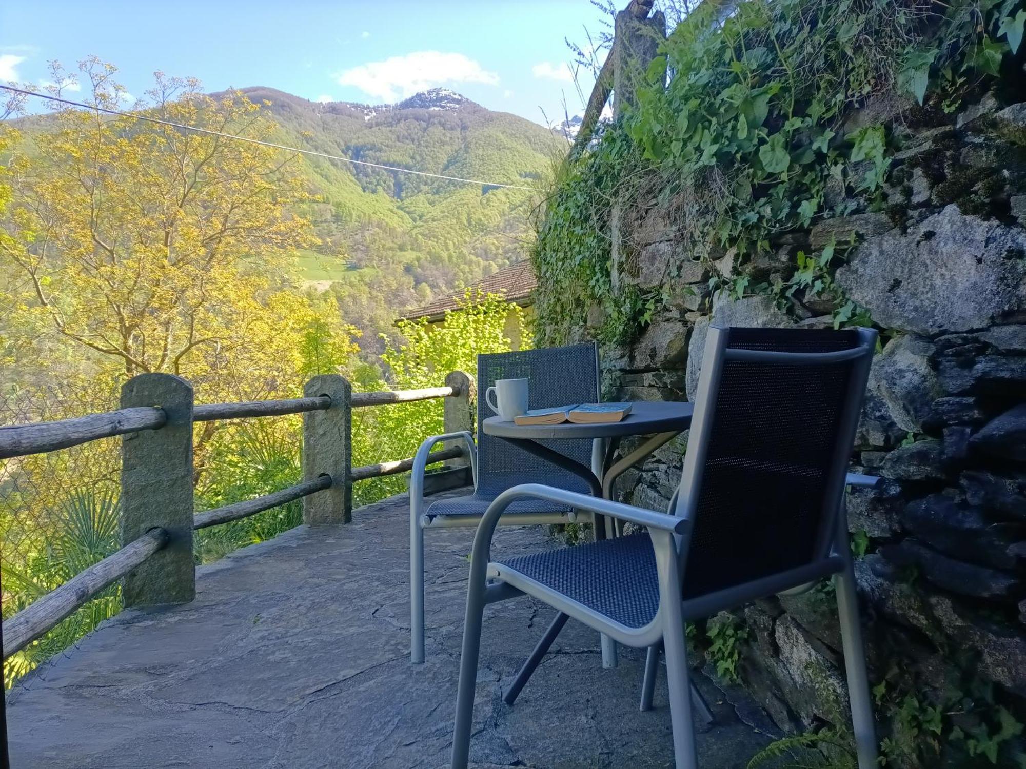 Vila Rustico "Casa Di Sasso" Intragna Exteriér fotografie